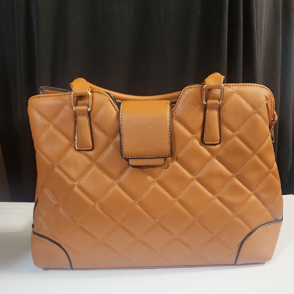 Elegant Tan Quilted Women's Bag